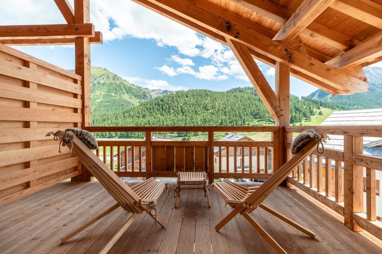 Le Chalet Blanc Hotel & Spa Montgenevre Exterior photo