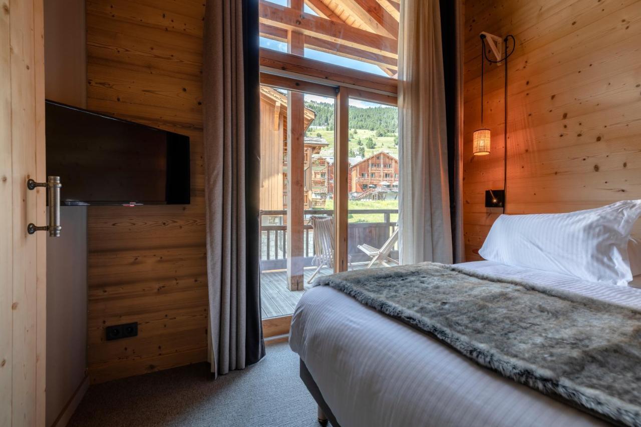 Le Chalet Blanc Hotel & Spa Montgenevre Exterior photo